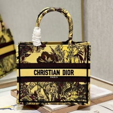 Christian Dior Shopping Bags